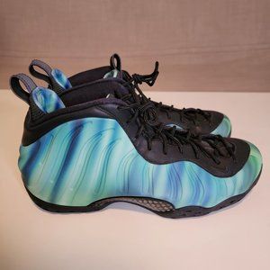 Nike Air Foamposite One Northern Lights 840559-001  Size 10